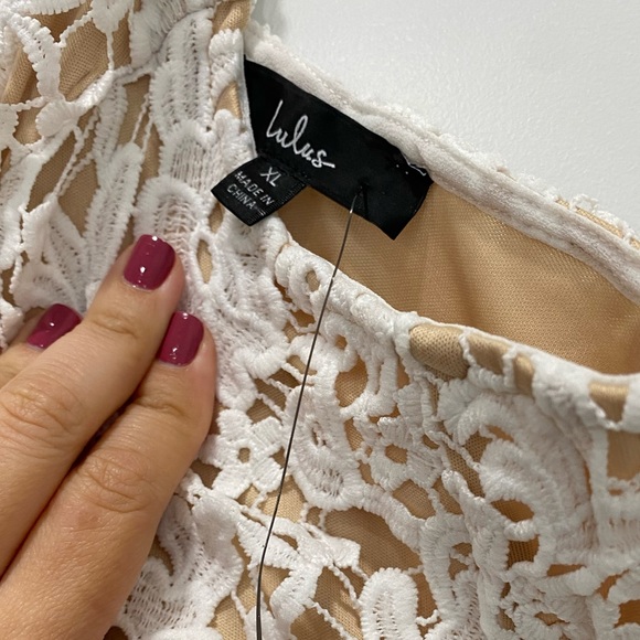 Lulu’s White Lace Dress w/ Nude Underlay; Size XL; NWT NEVER WORN - Picture 7 of 7